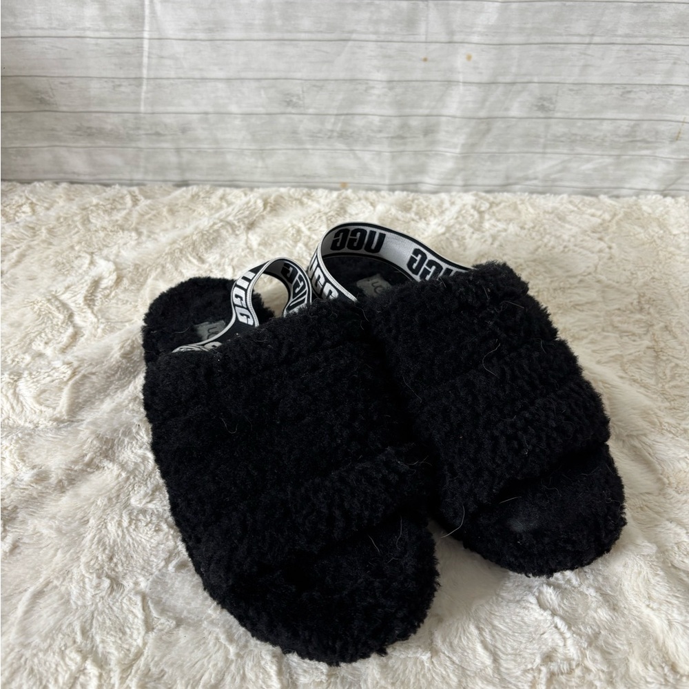 UGG Black Fluffy Slide Sandals(A242)